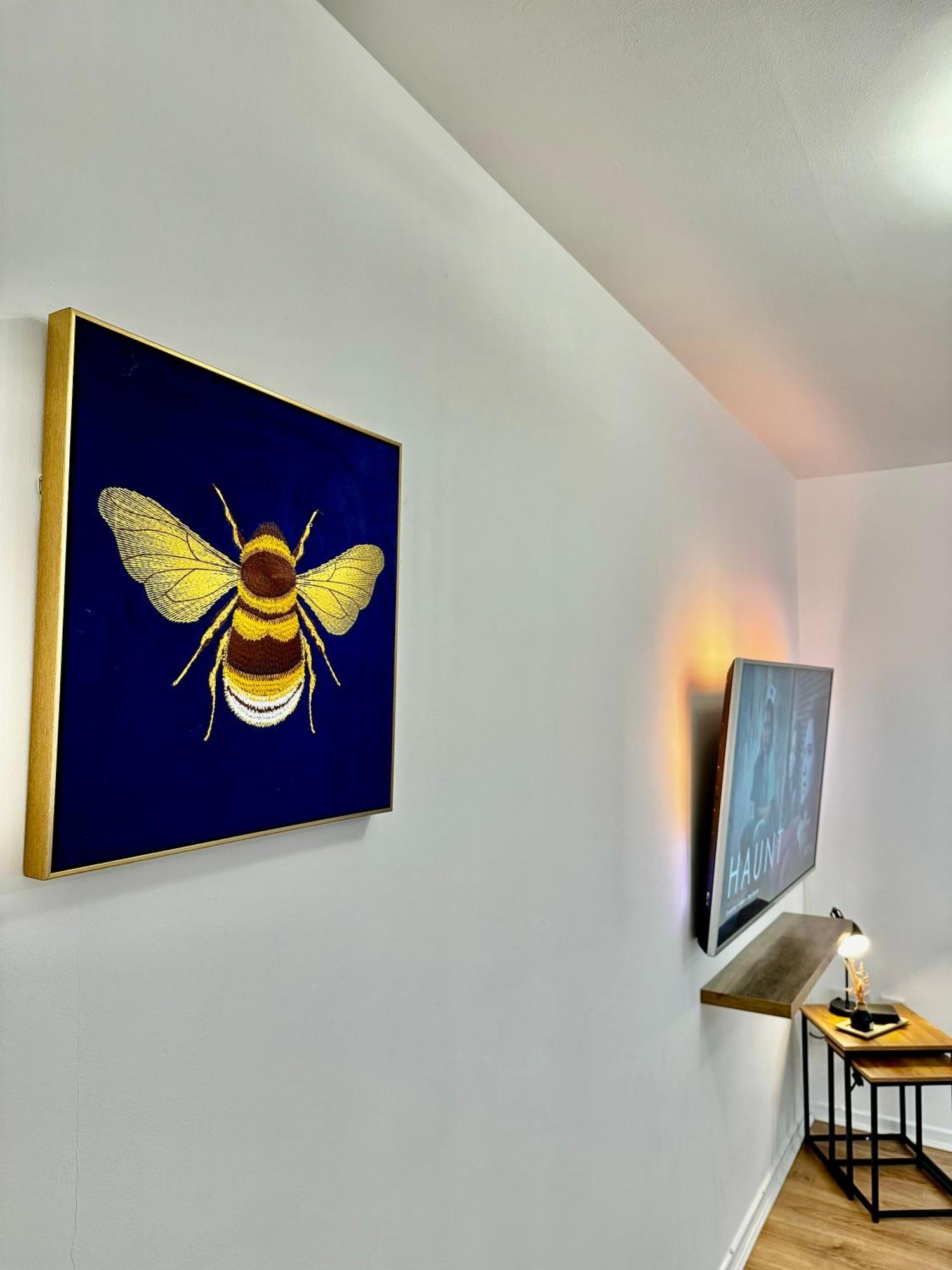 Rnm - Business Professional & Top Choice, Private Access & Entire Place, Kitchen & Washroom With Amenities, Smart Tv, Easy Access, Fast Wifi, Parking Nearby, Great Transport Links Halesowen Esterno foto
